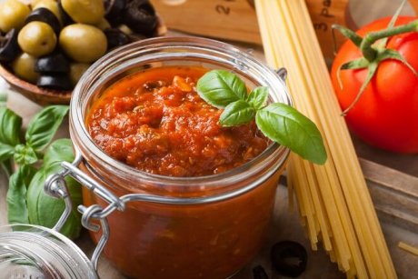 Итальянский соус со свежих помидоров.